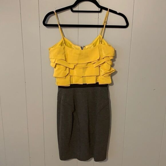 BCBGMaxAzria Mustard/Charcoal Dress Size 0 - Picture 2 of 4